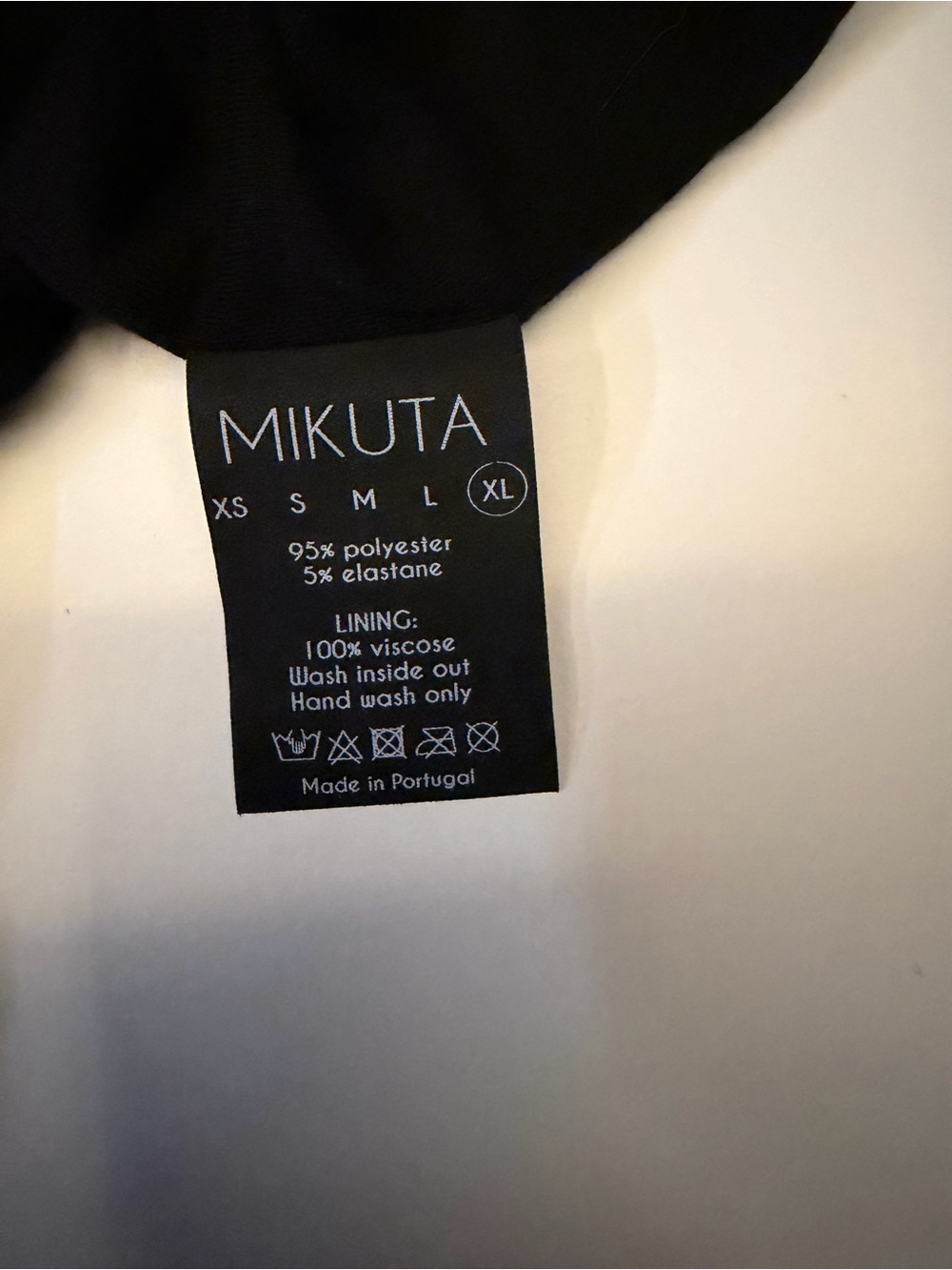 MIKUTA Women's Black Sequin Tank Top - Picture 5 of 5
